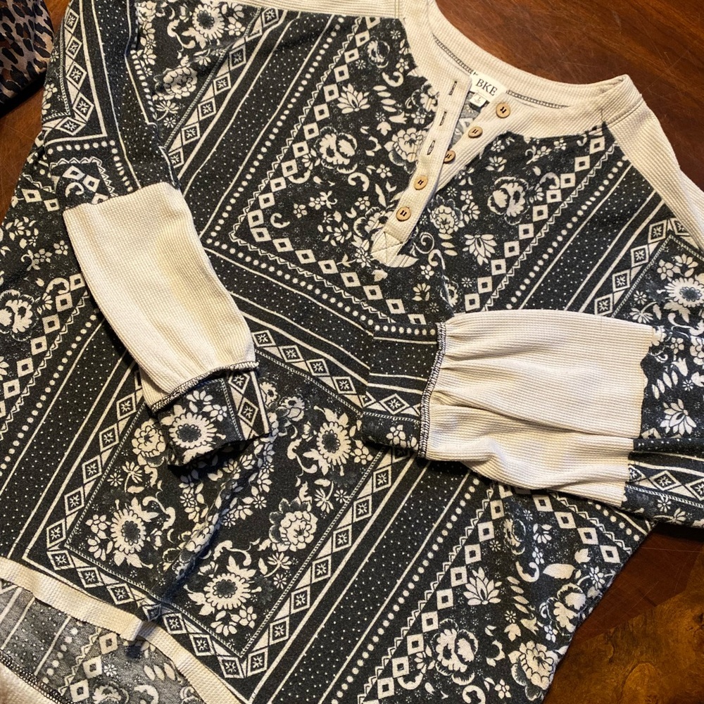 BKE Black and Cream Floral Button Down Shirt